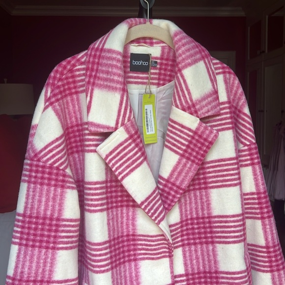 Pink plaid coat - Picture 2 of 7